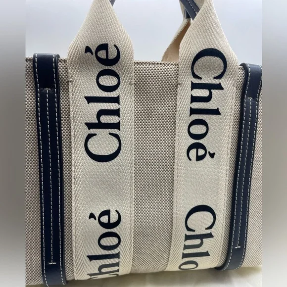 Chloè Woody Canvas Hand Bag - Picture 3 of 9